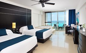 Great Parnassus Family Resort Cancun